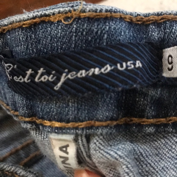 ALEX Distressed Jeans - Picture 4 of 4